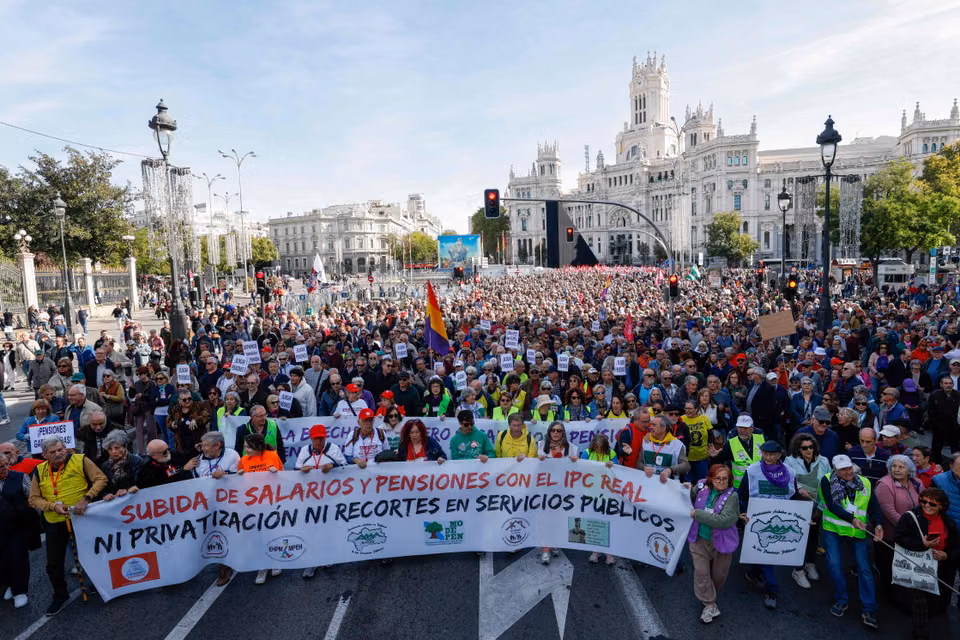 Madridban 25 ezren tüntettek a nyugdíjak védelmében