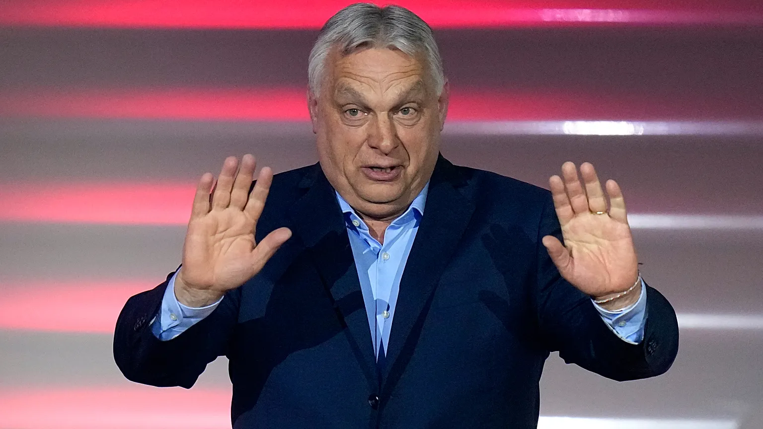 Orbán csak hazatérése után válaszol Matolcsyval kapcsolatos kérdésekre